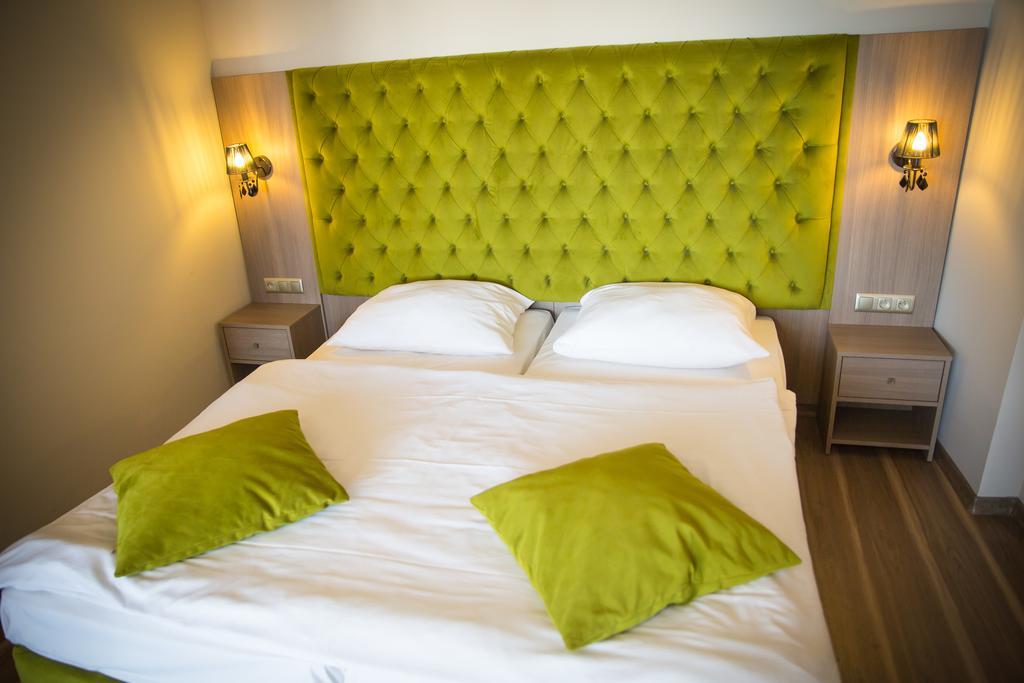 Hotel Srodmiejski Zielona Góra Dış mekan fotoğraf