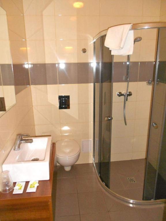 Hotel Srodmiejski Zielona Góra Oda fotoğraf