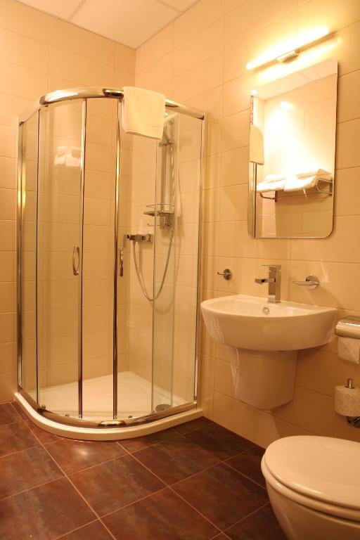Hotel Srodmiejski Zielona Góra Oda fotoğraf